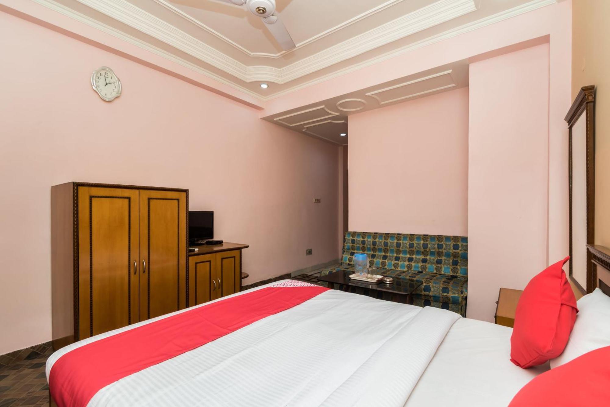 Super Oyo Capital O Bidisha 3* Digha (West Bengal)